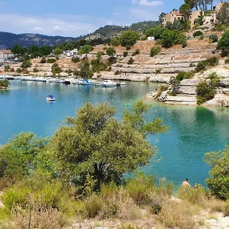 Hébergement de vacances Maison Avec Terrasse 3min Du Lac Esparron/verdon Esparron-de-Verdon