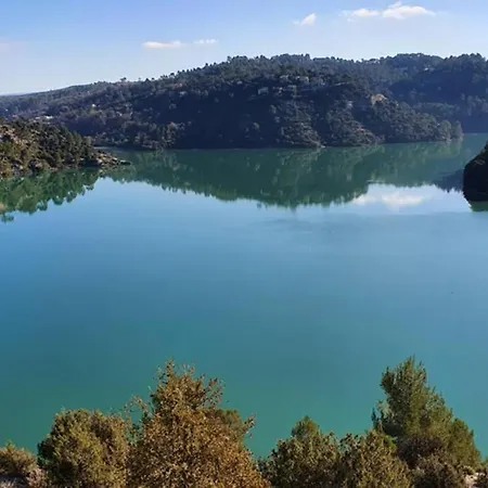Hébergement de vacances Maison Avec Terrasse 3min Du Lac Esparron/verdon